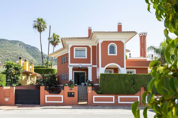 Image No.4-5 Bed House for sale