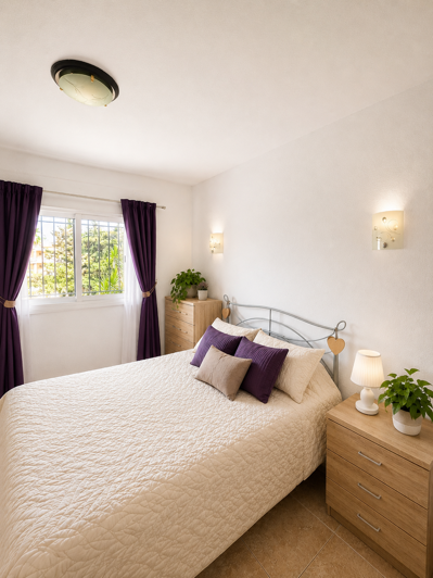 Image No.7-6 Bed House for sale