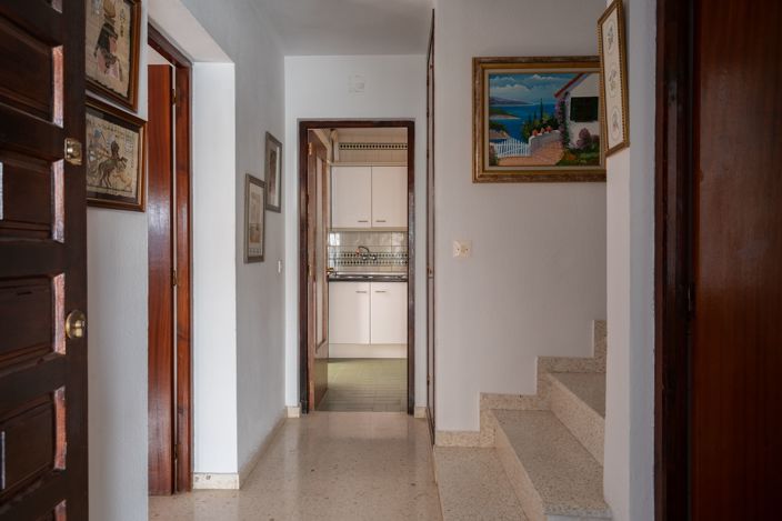 Image No.16-3 Bed Townhouse for sale