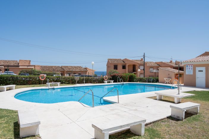 Image No.19-2 Bed Apartment for sale