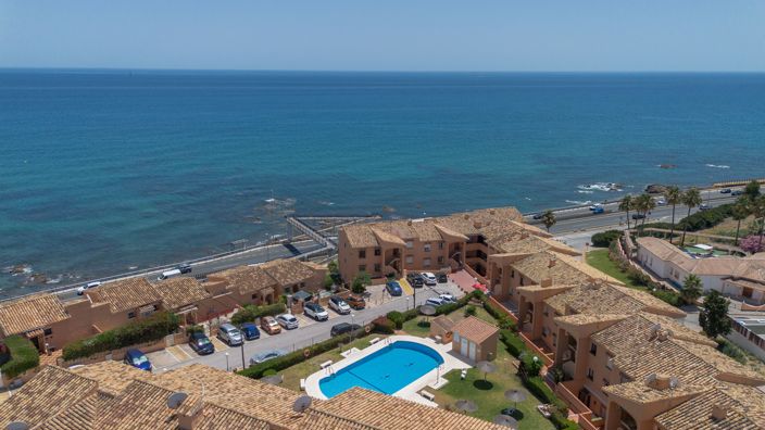 Image No.20-2 Bed Apartment for sale