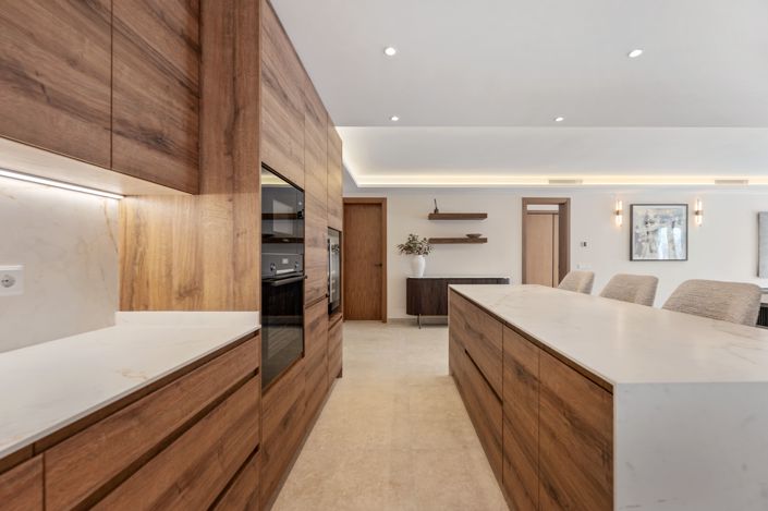 Image No.20-3 Bed Apartment for sale