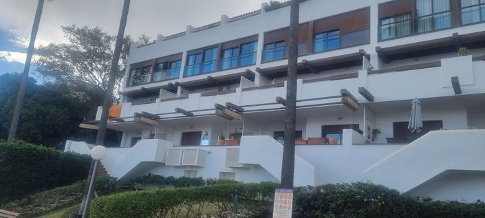 Image No.18-2 Bed House for sale