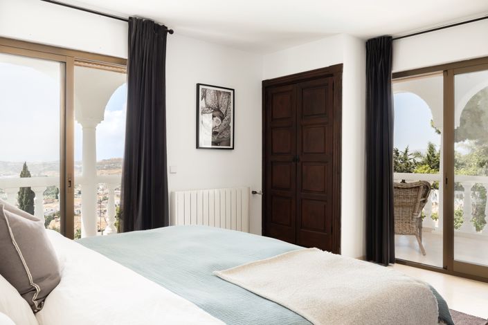 Image No.23-5 Bed House for sale
