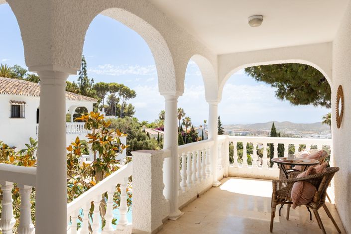 Image No.27-5 Bed House for sale