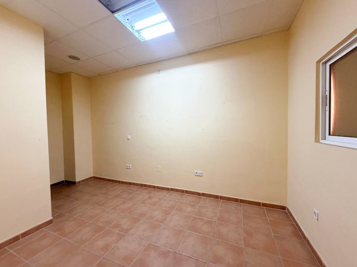 Image No.5-Commercial for sale