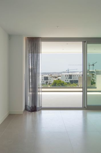 Image No.11-3 Bed Apartment for sale
