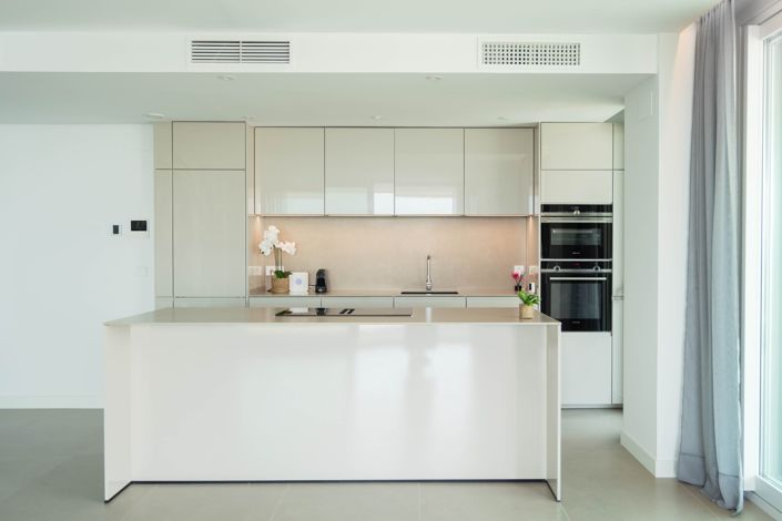 Image No.8-3 Bed Apartment for sale
