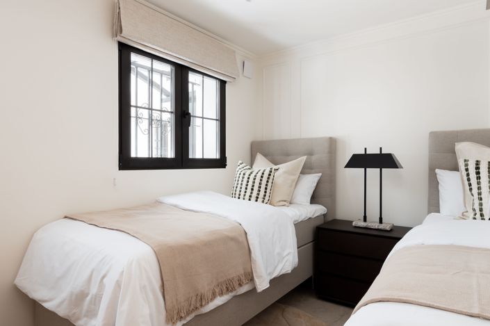 Image No.14-3 Bed Apartment for sale