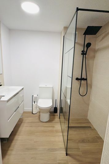 Image No.19-2 Bed House for sale