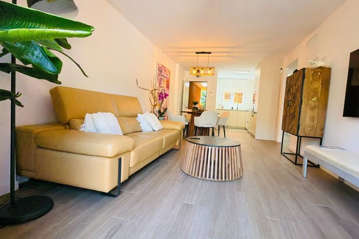 Image No.2-2 Bed House for sale