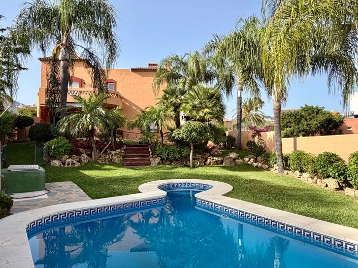 Image No.15-7 Bed House for sale