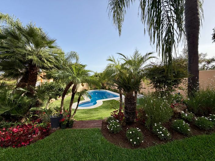Image No.17-7 Bed House for sale