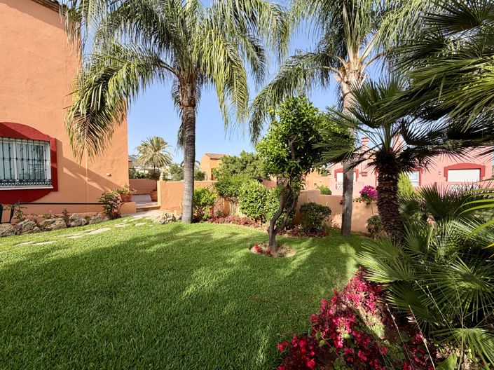 Image No.18-7 Bed House for sale