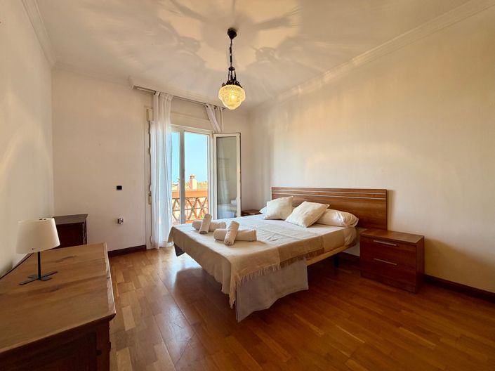 Image No.25-7 Bed House for sale