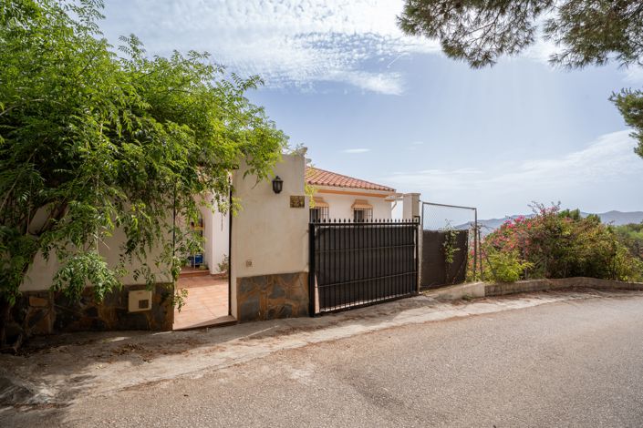 Image No.24-8 Bed Country House for sale