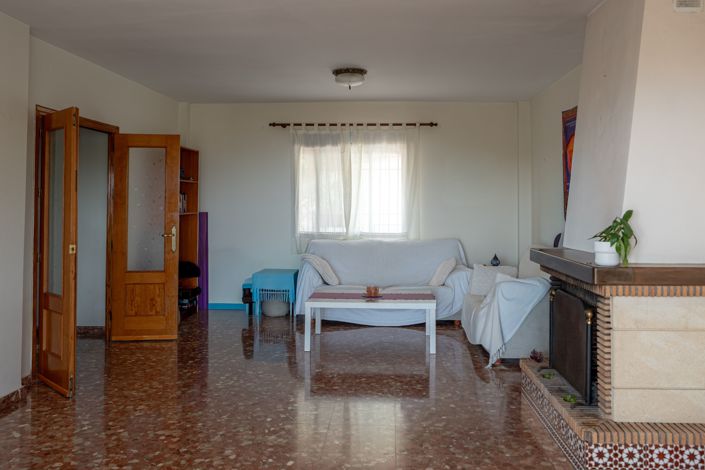 Image No.30-8 Bed Country House for sale
