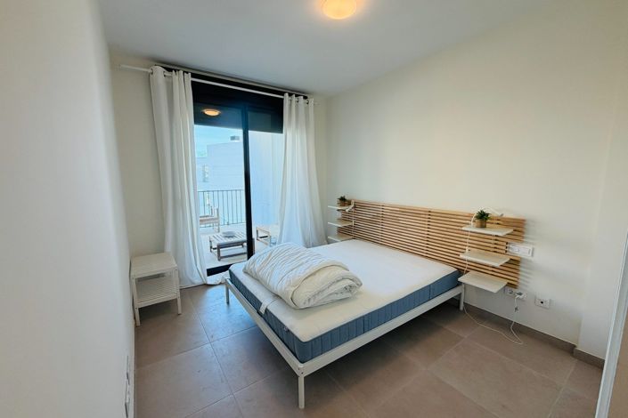 Image No.16-2 Bed Apartment for sale