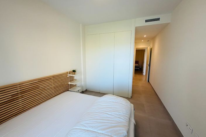Image No.17-2 Bed Apartment for sale