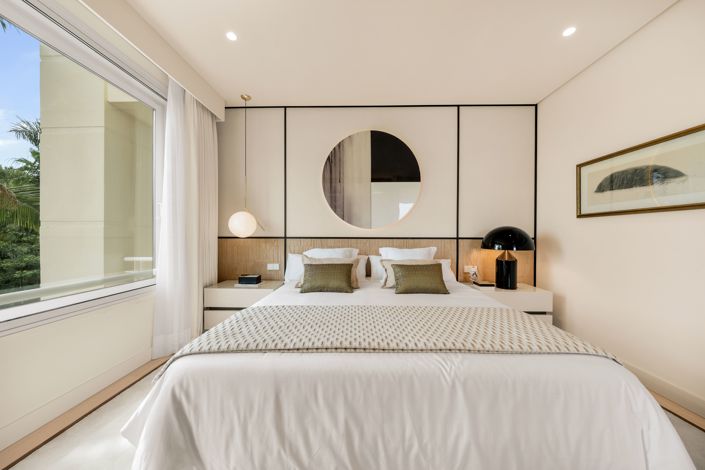Image No.23-3 Bed Flat for sale