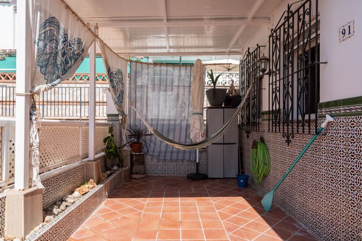 Image No.14-3 Bed House for sale