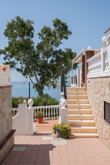 Image No.20-3 Bed House for sale