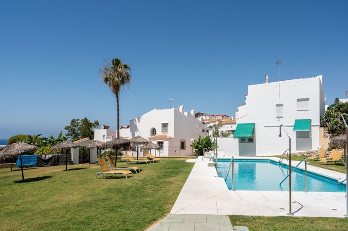 Image No.21-3 Bed House for sale