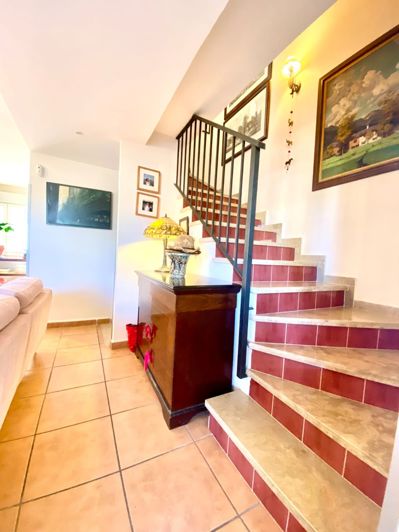 Image No.14-2 Bed Townhouse for sale