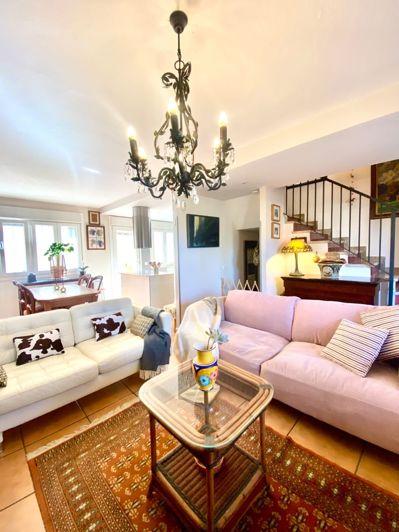 Image No.17-2 Bed Townhouse for sale