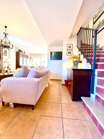 Image No.28-2 Bed Townhouse for sale