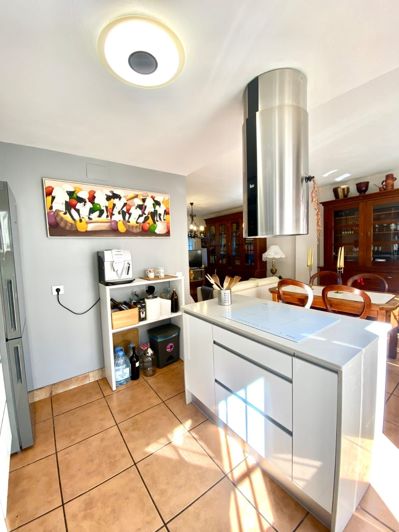 Image No.30-2 Bed Townhouse for sale
