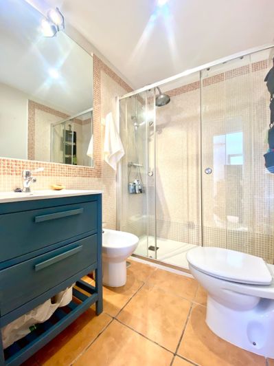 Image No.8-2 Bed Townhouse for sale
