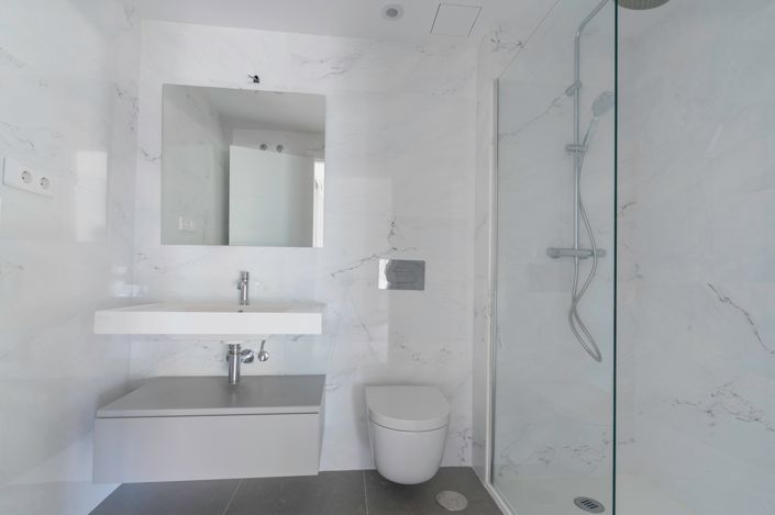 Image No.18-3 Bed Apartment for sale