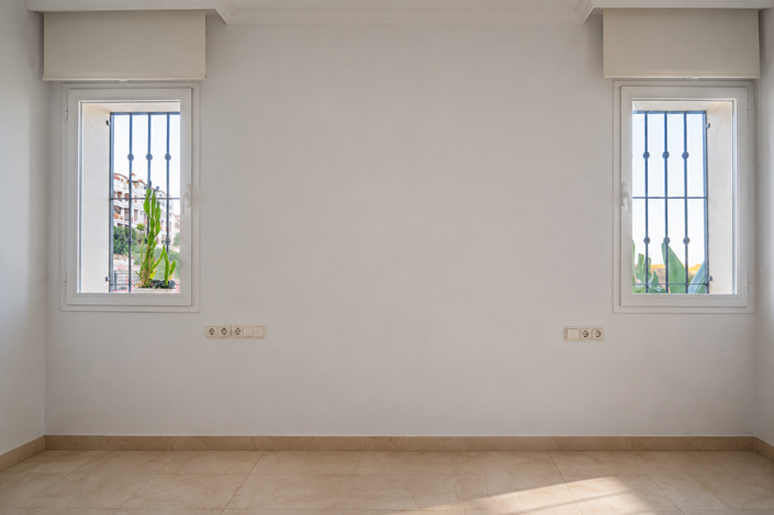 Image No.19-2 Bed Apartment for sale