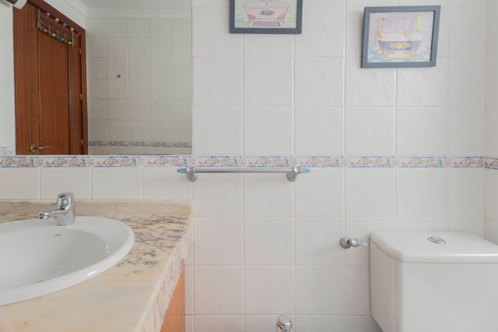 Image No.15-3 Bed Apartment for sale