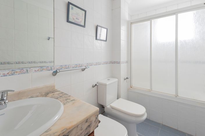 Image No.16-3 Bed Apartment for sale