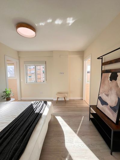 Image No.3-3 Bed Apartment for sale
