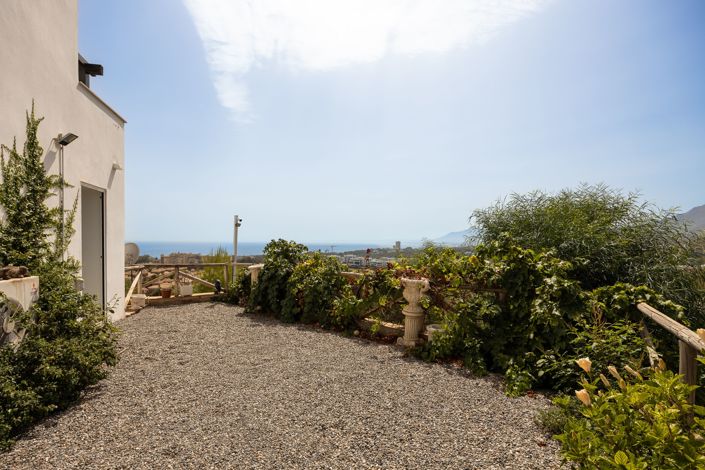 Image No.22-4 Bed Villa for sale