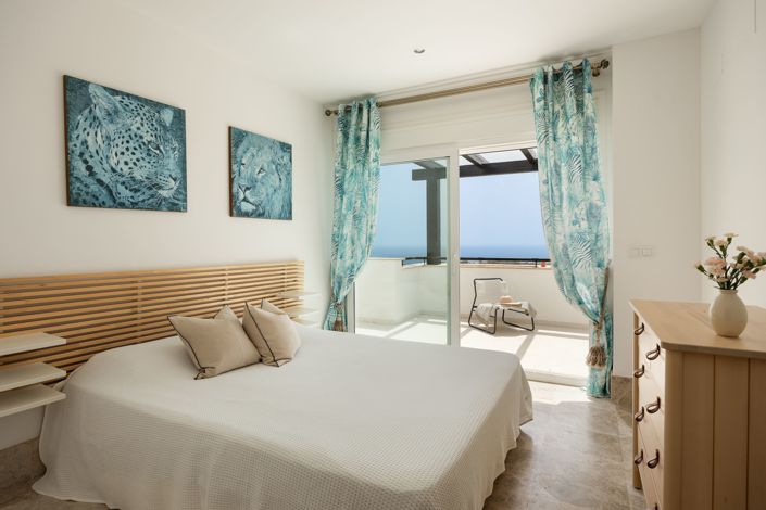Image No.8-4 Bed Villa for sale