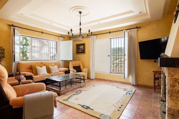 Image No.27-5 Bed Cortijo for sale