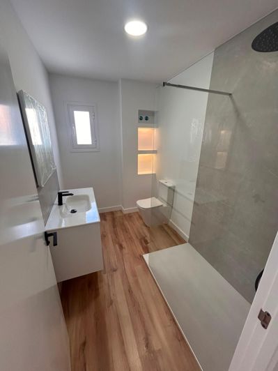 Image No.6-3 Bed Flat for sale