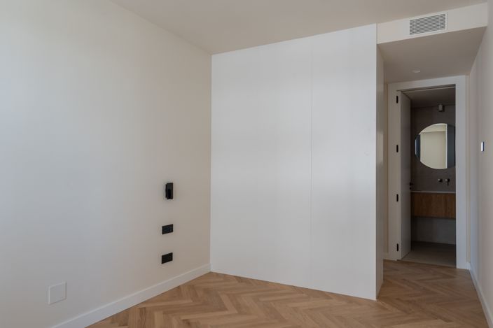 Image No.13-2 Bed Apartment for sale