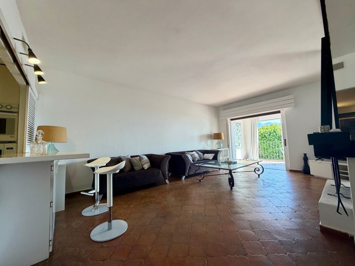 Image No.10-1 Bed Apartment for sale