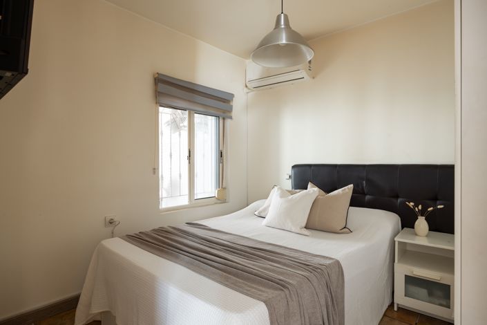 Image No.15-3 Bed House for sale