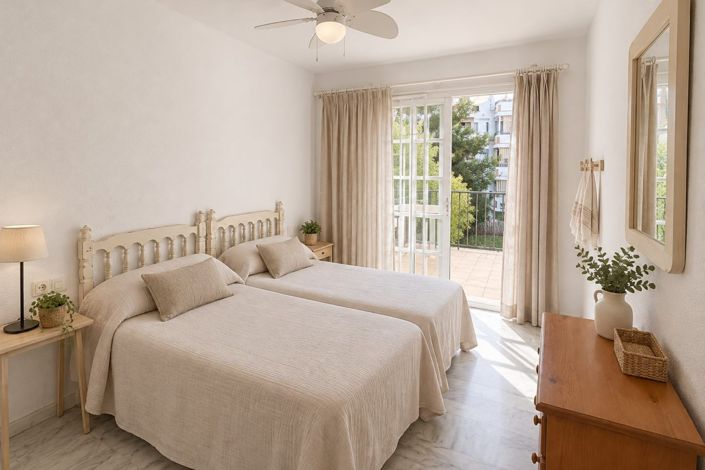 Image No.10-5 Bed Townhouse for sale