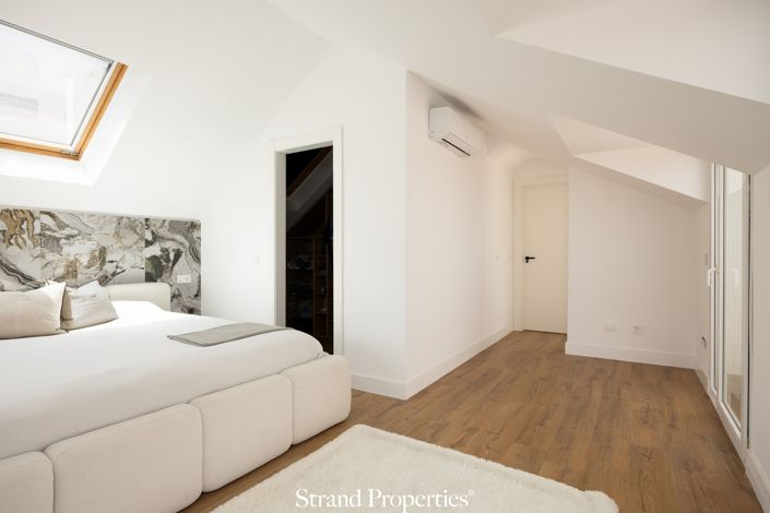 Image No.14-5 Bed House for sale
