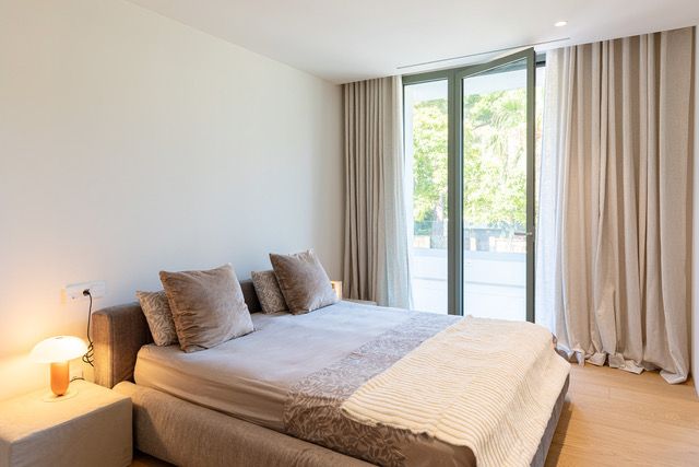 Image No.19-4 Bed House for sale