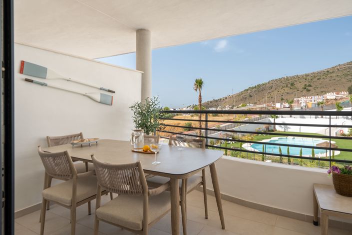 Image No.3-2 Bed House for sale