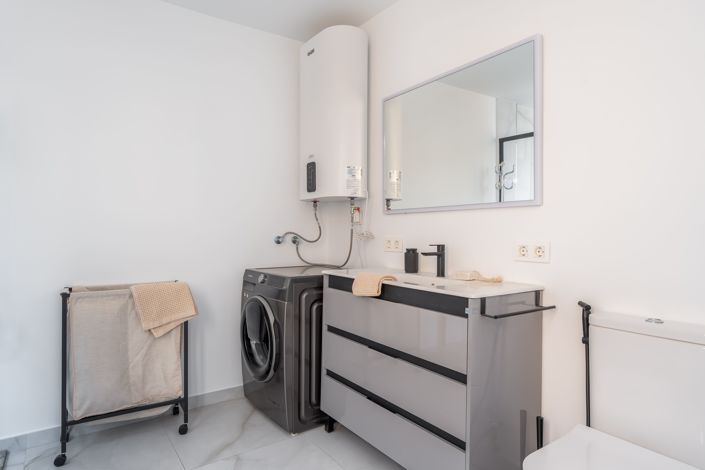 Image No.22-2 Bed Flat for sale