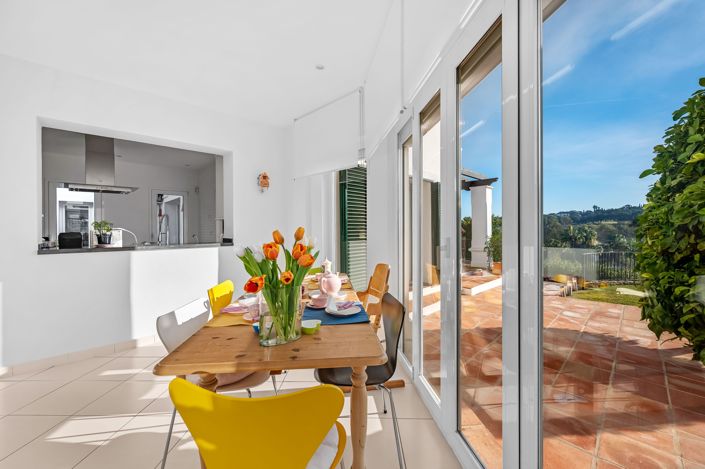 Image No.8-6 Bed Villa for sale